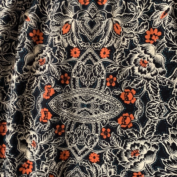 Torrid size 2 Leggings in Black and Orange - Picture 2 of 4